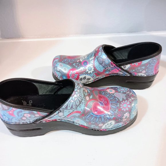 Dansko Patent Leather Clogs - Picture 3 of 7